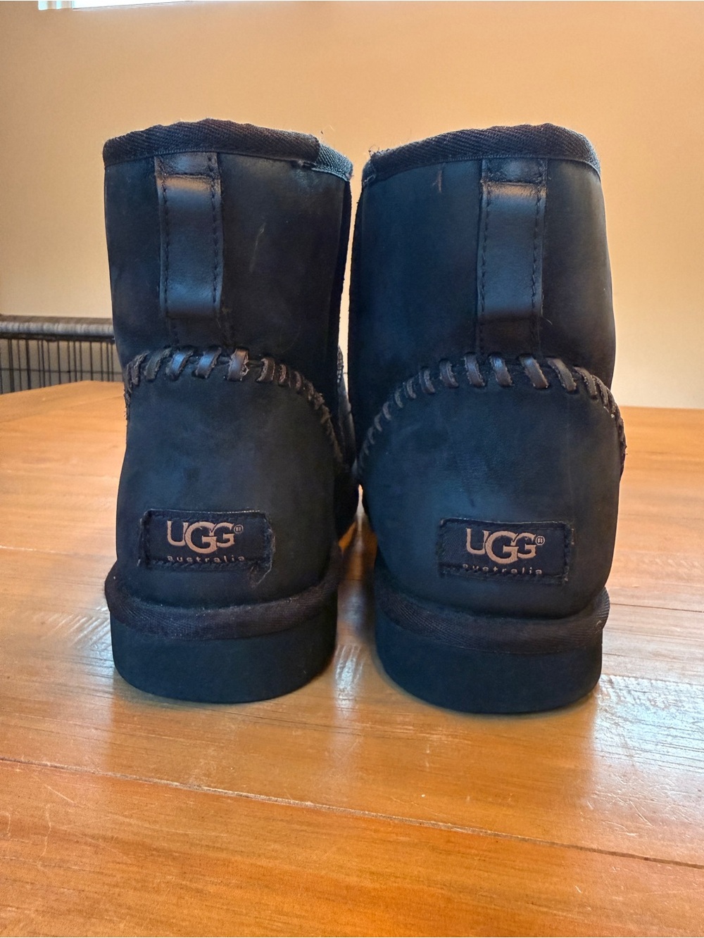 UGG Men's Mini Deco Boots - Black